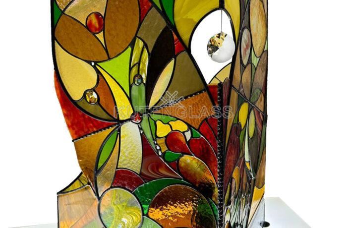 Stained glass sculpture YARYLO